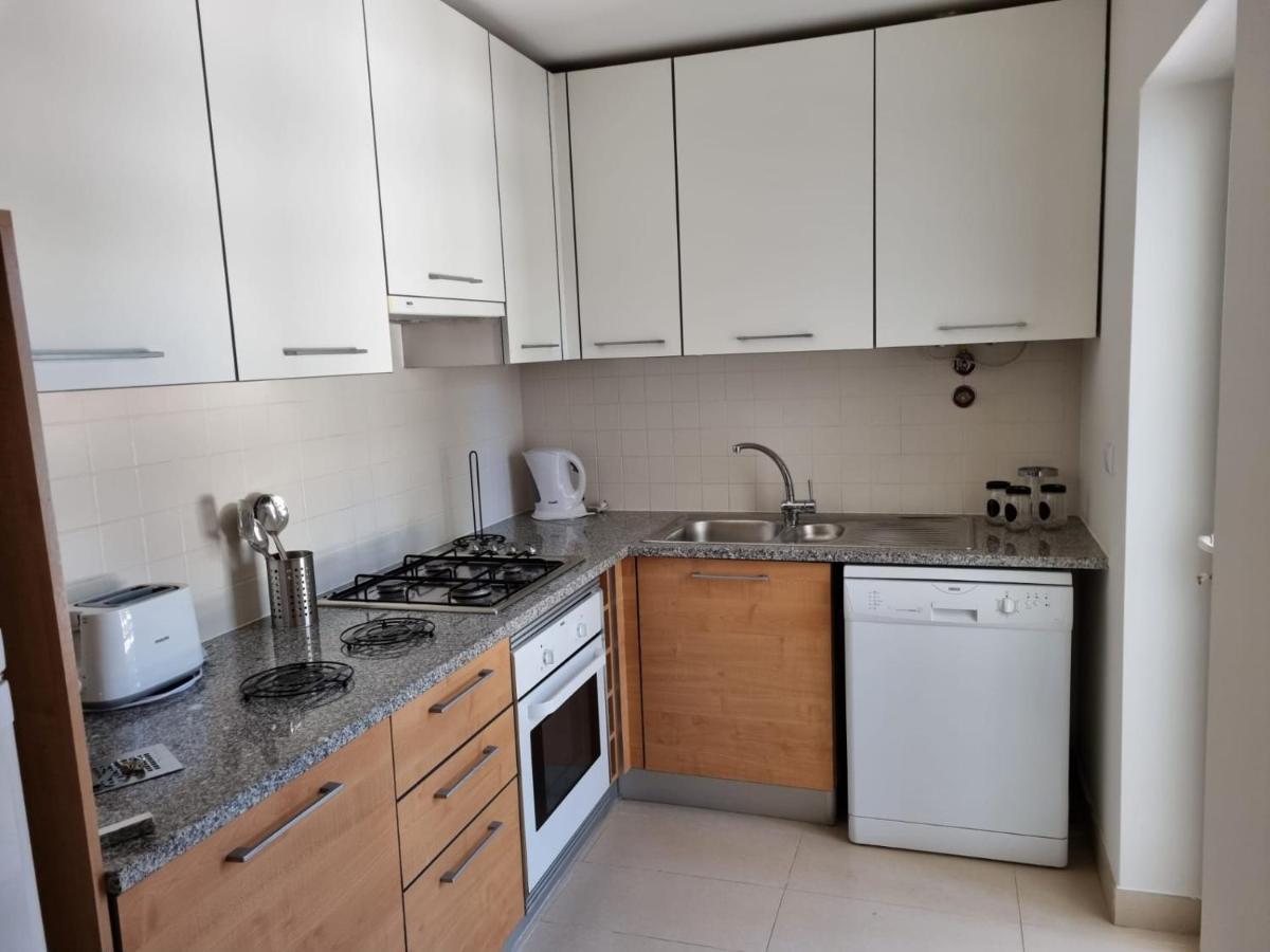 Marinho - 2 Bedroom 2 Bathroom Ground Floor Apartment With Communal Pool And Gardens Conceição エクステリア 写真