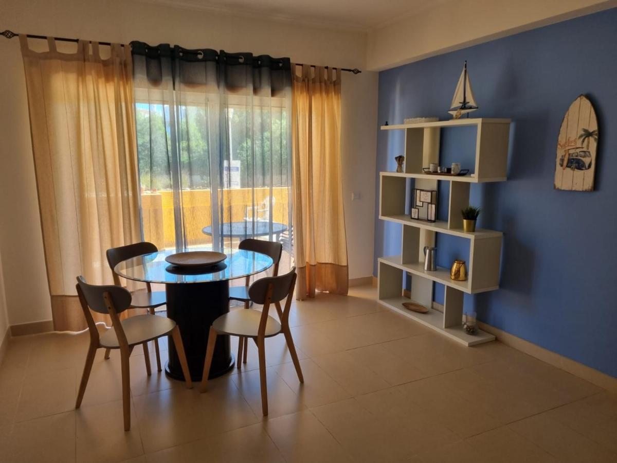 Marinho - 2 Bedroom 2 Bathroom Ground Floor Apartment With Communal Pool And Gardens Conceição エクステリア 写真