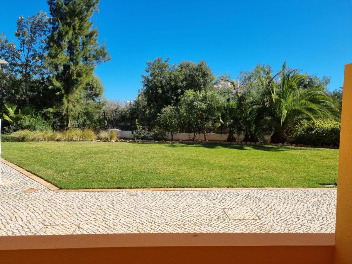 Marinho - 2 Bedroom 2 Bathroom Ground Floor Apartment With Communal Pool And Gardens Conceição エクステリア 写真